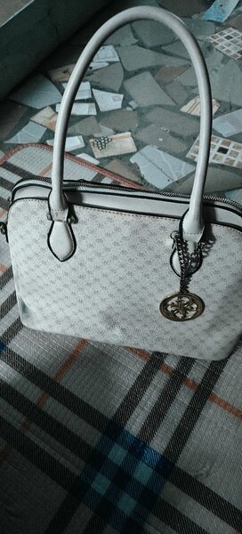 Sac à main élégant blanc