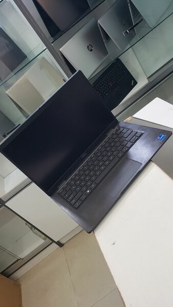 Dell Inspiron 7330