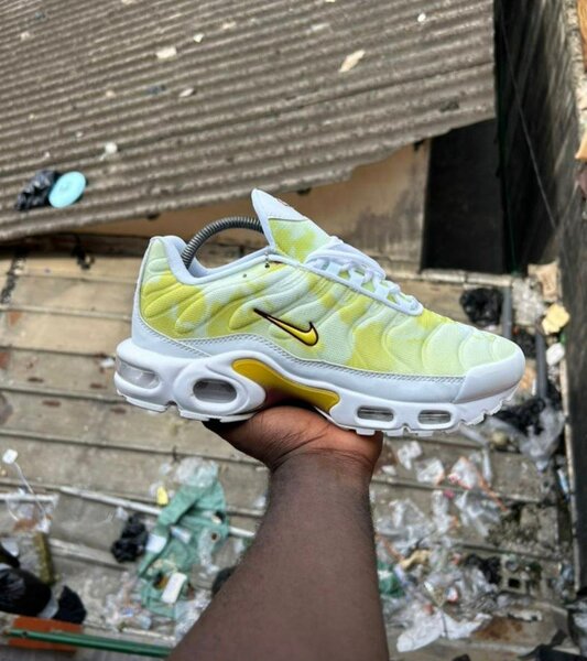 Baskets Niky Air Max Jaune