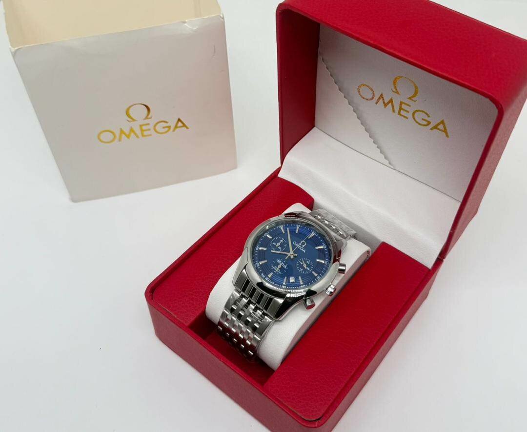 Montre luxe Omega en boîte