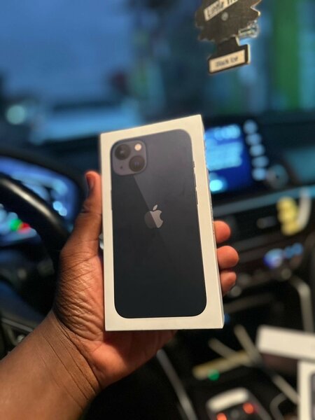 iPhone 13 128gb locked(t-mobile clean)