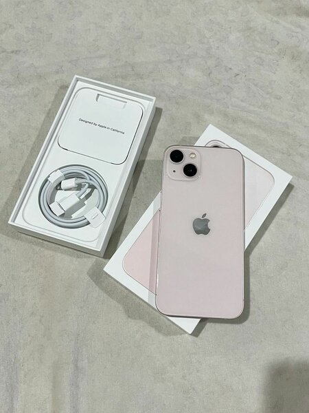 IPHONES IN DIFFERENT COLORS