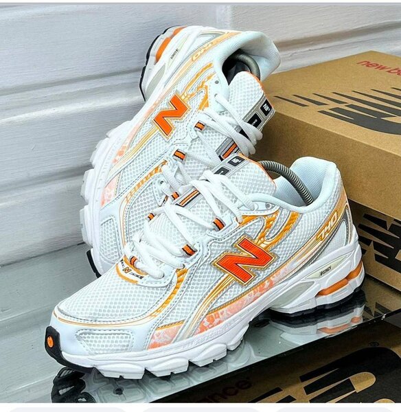 Baskets New Balance 740