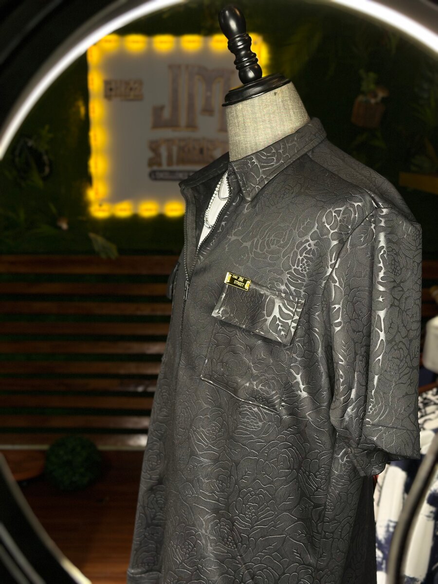 Chemise noire élégante homme