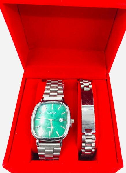 Montre CASIO vert ave bracelet