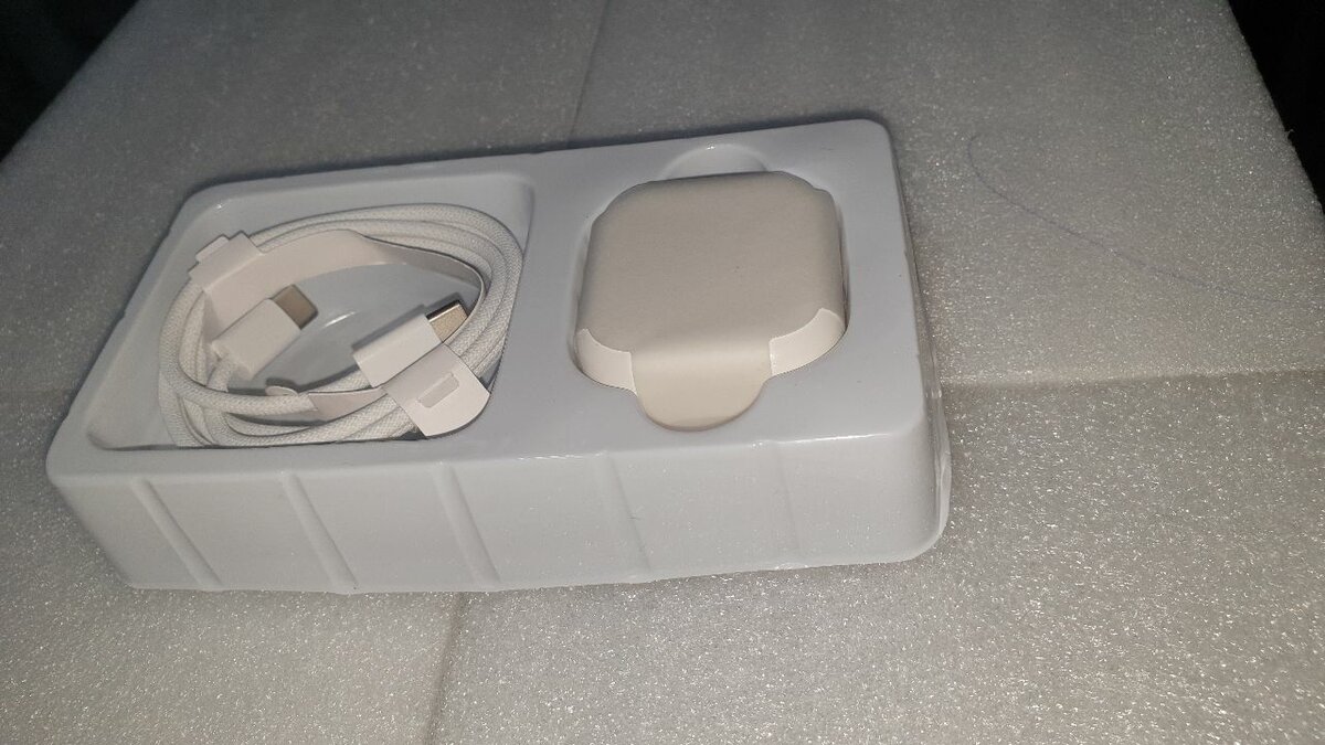 15 pro max charger 35 usb-c Power adapter apple