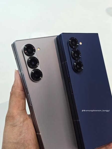 Samsung Galaxy Z Fold 5