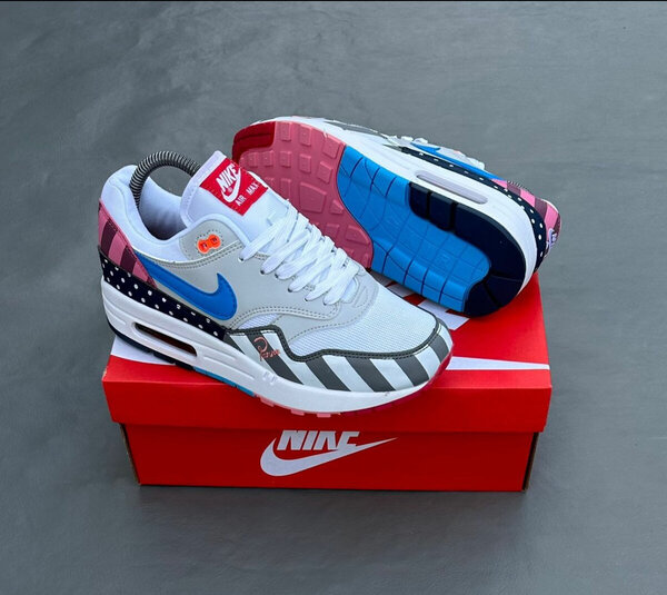 Baskets Nike Air Max colorées