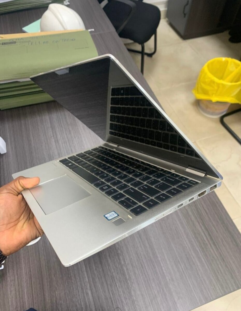 HP LAPTOP