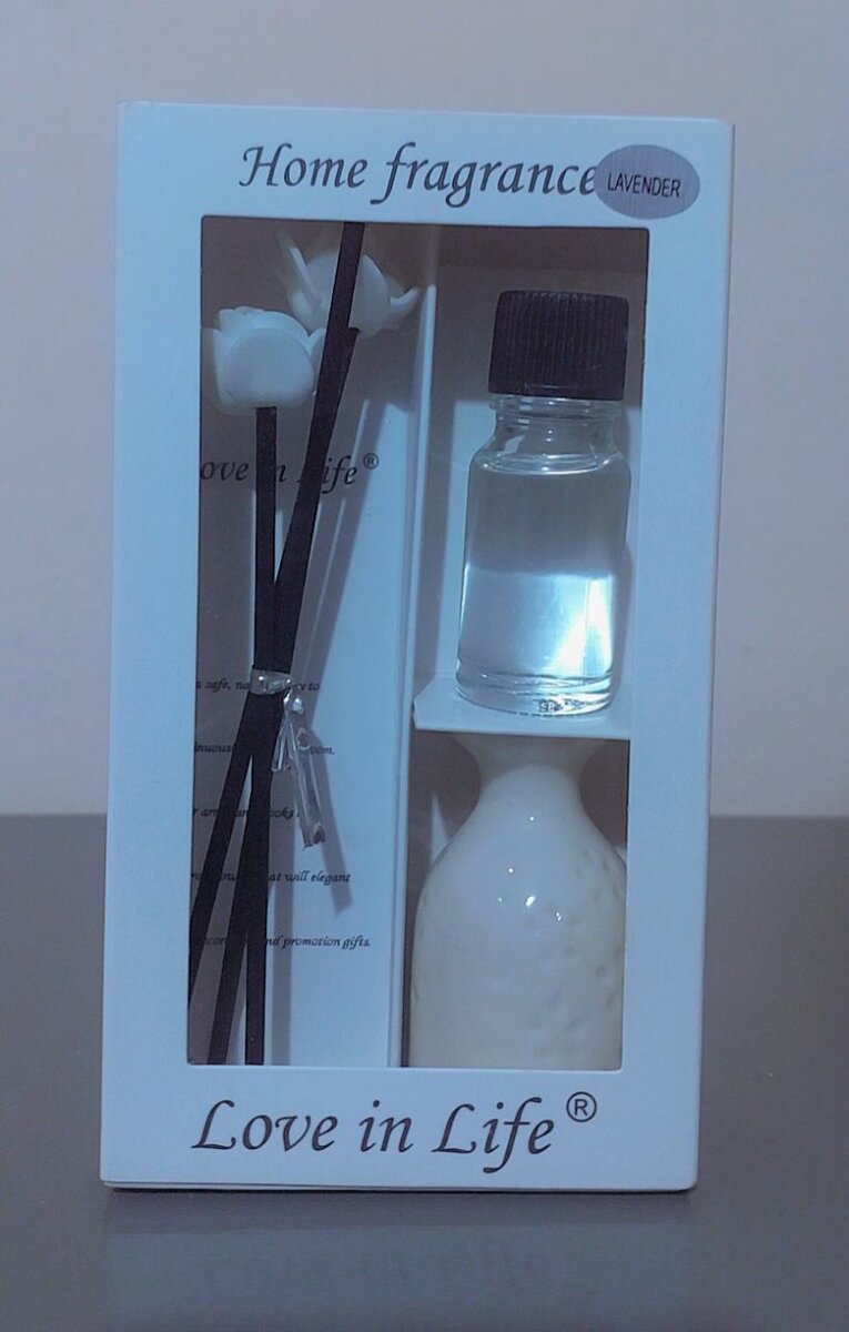 Beauty/cosmetic products.