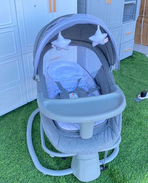 Chaise longue bébé berçante