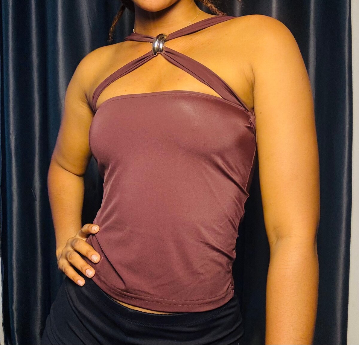 Top élégant sans manche femme