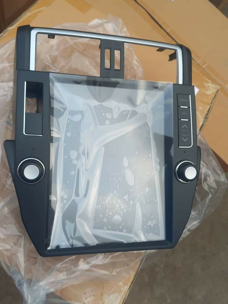 Toyota LandCruiser Prado tesla