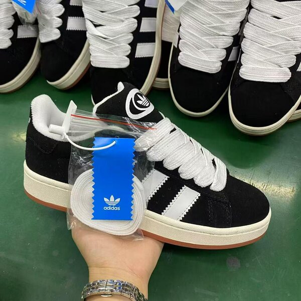Baskets Adidas Skate Style