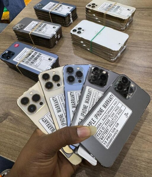 iPhone 13 Pro Max lock