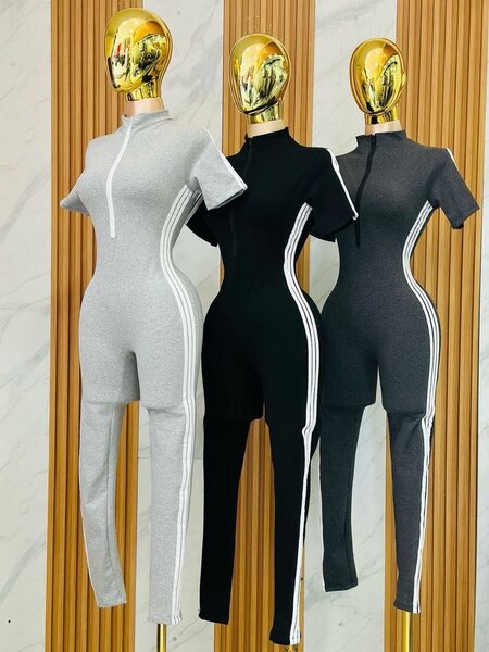 Combinaison moulante femme