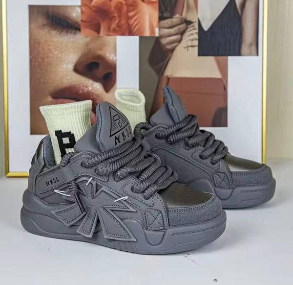 Baskets colorées tendance