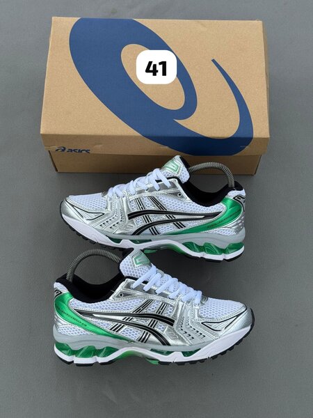 Sneakers modernes et confortables