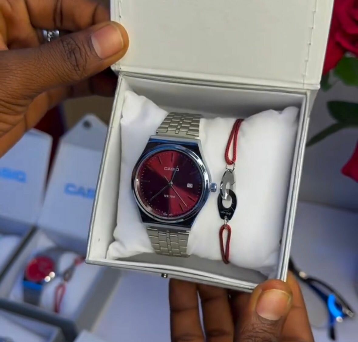 Montre élégante homme acier