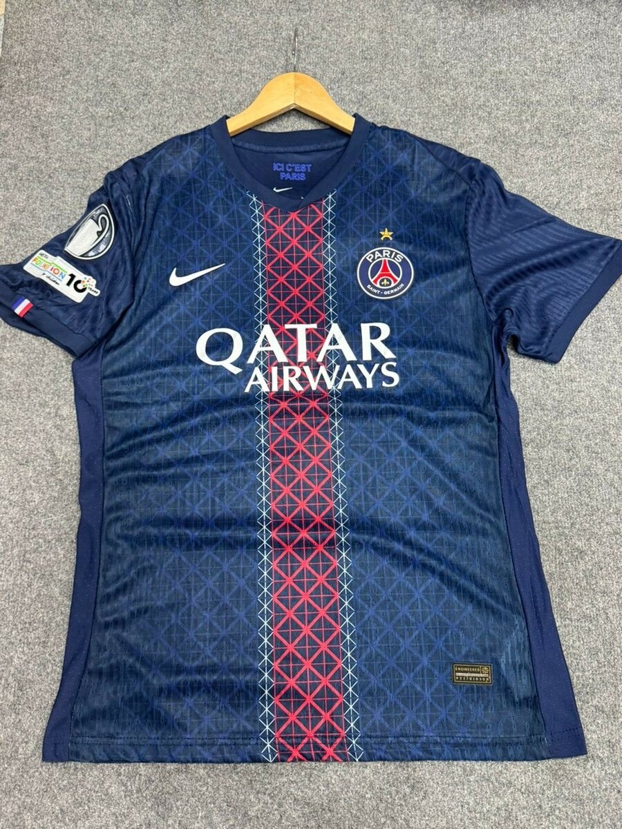 Maillot de football élégant