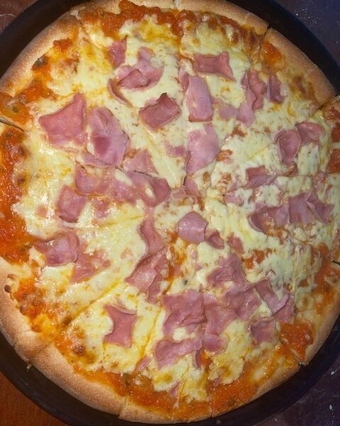 Pizza au Jambon Fromage