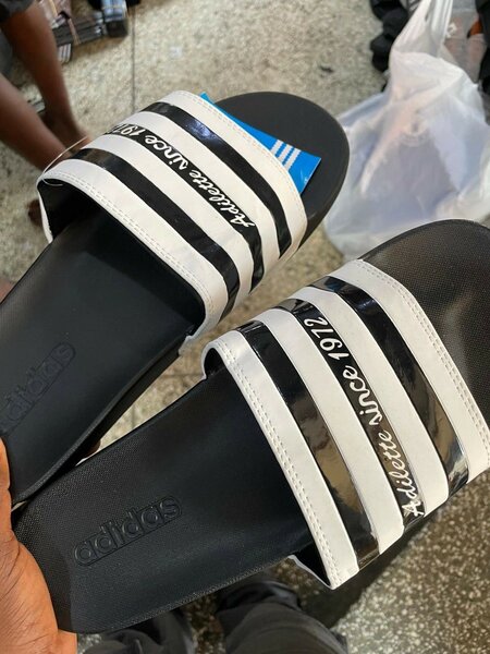 Adidas Adilllete Slides