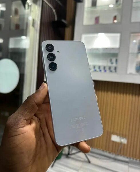 Téléphone Samsung blanc