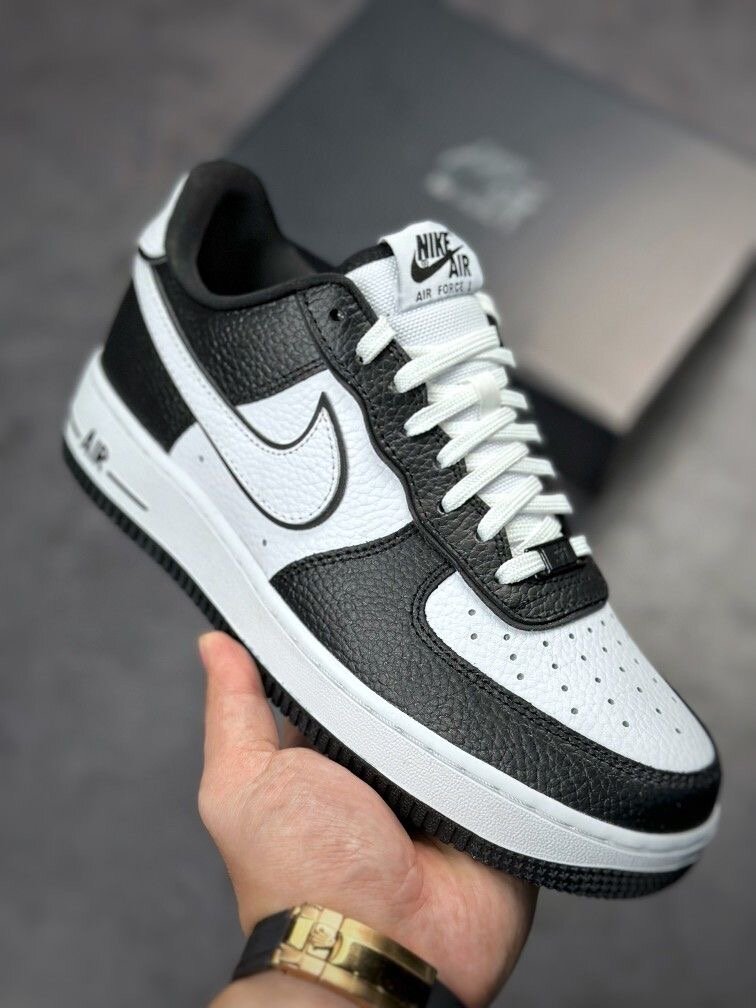 Nike Air Force 1 Baskets Noir et Blanc