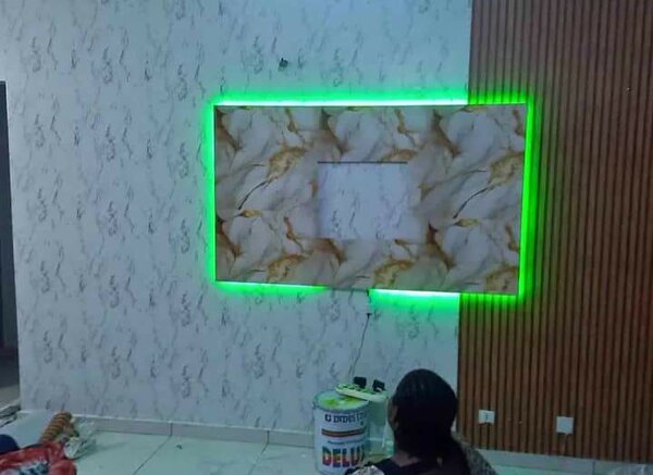 Panneau mural LED pour TV