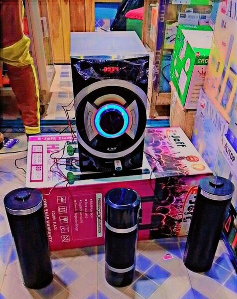 Enceinte Bluetooth avec lumières LED