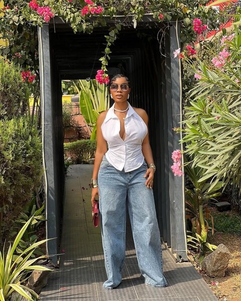 Jeans taille haute déchirés