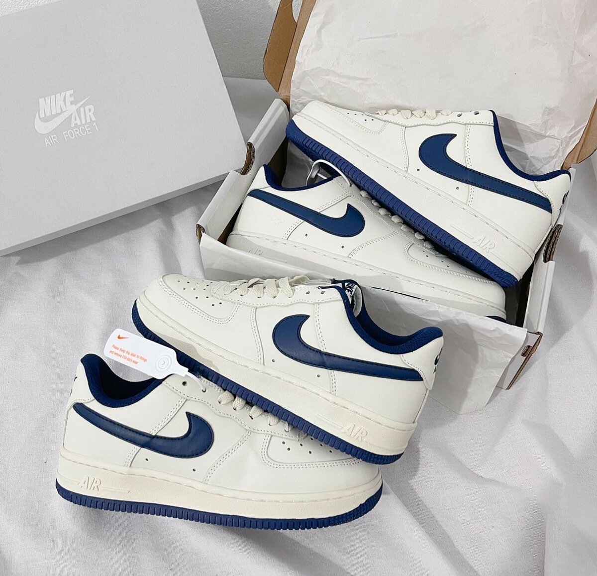 NIKE AIRFORCE CLASSIC