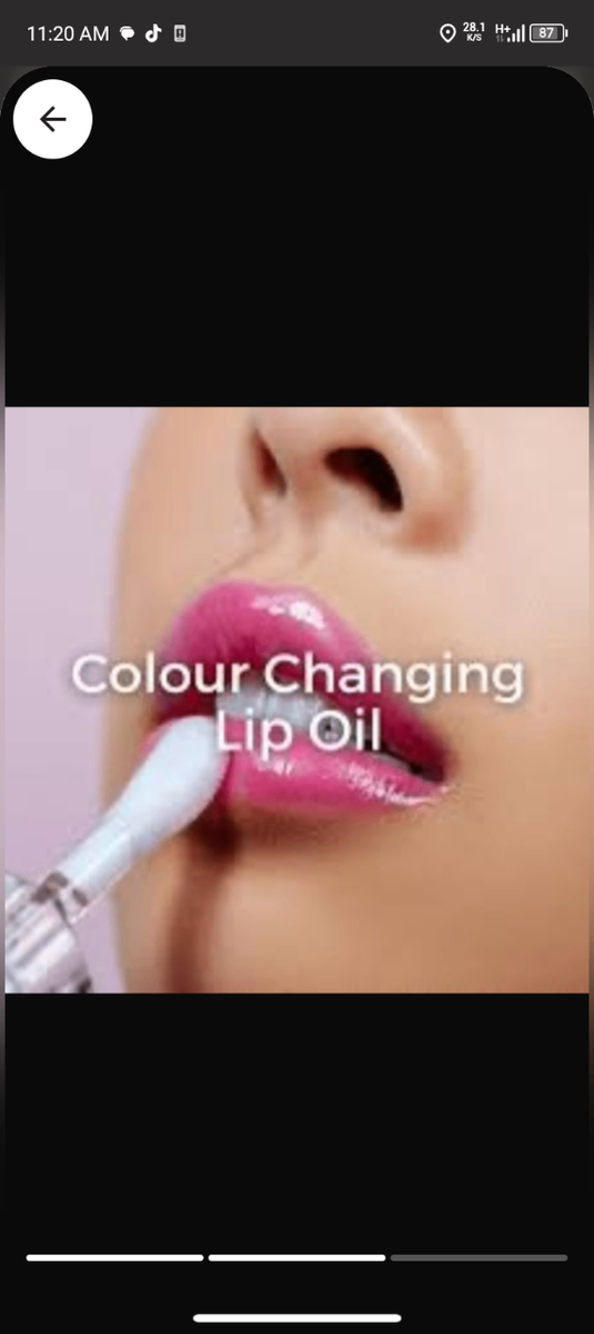 Colour changing lip gloss