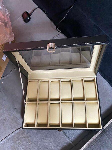 Boîte à montres en cuir