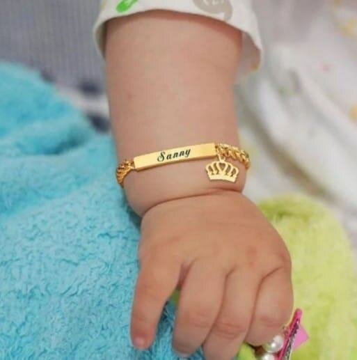 Customized baby bracelet with name