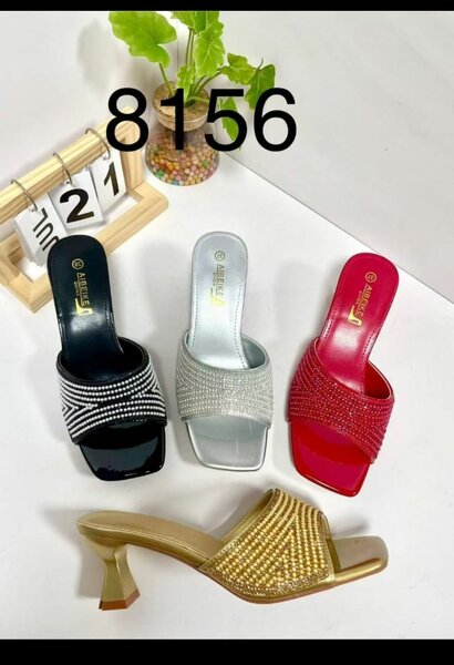 Sandales à talons élégantes