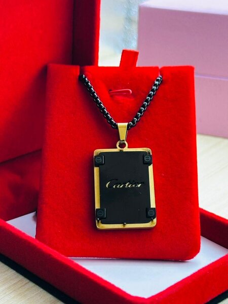 Pendentif Cartier en Or et Noir