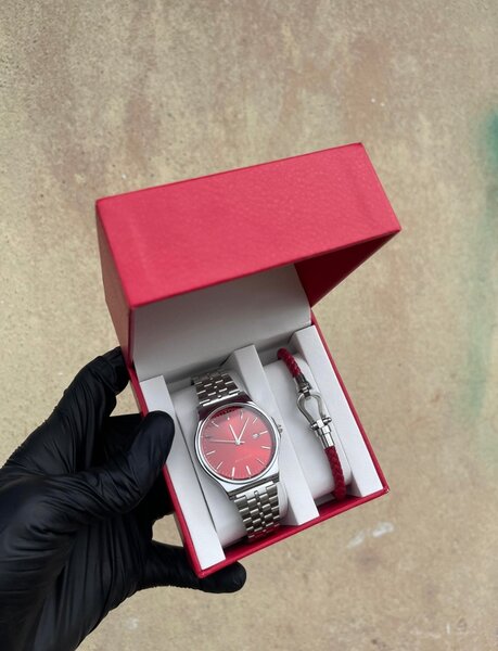 Montre élégante avec bracelet assorti