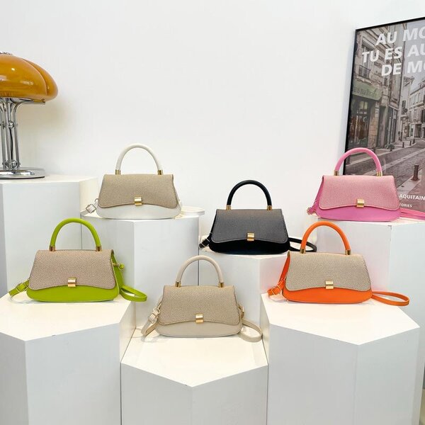 Sac à main coloré chic