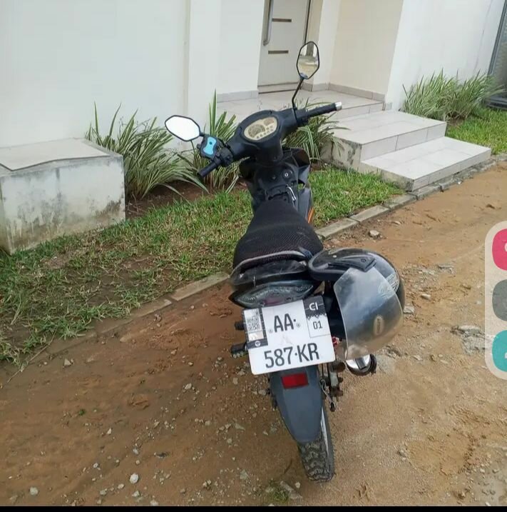 Moto urbain compacte économique