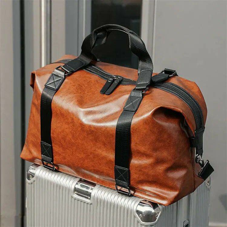 Solid duffel bags