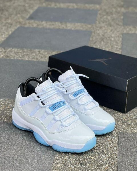 Chaussures de sport blanches