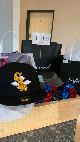 Hitted hats bouquets