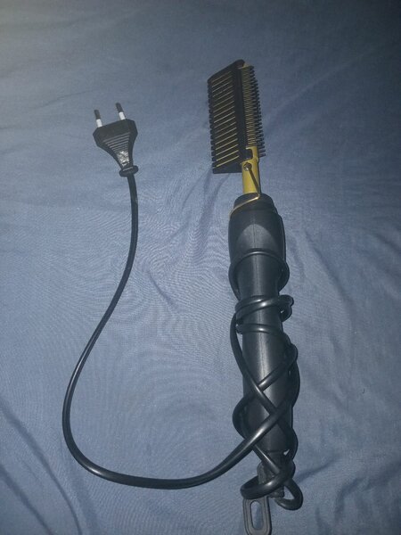 Peigne Chauffant Électrique