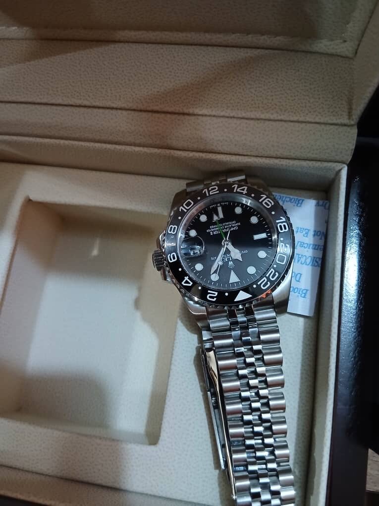 Montre automatique en acier