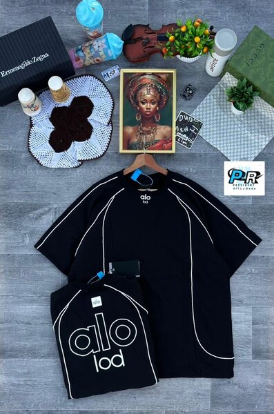 T-shirt unisexe stylée noire