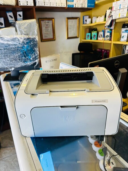 HP Laserjet P1102