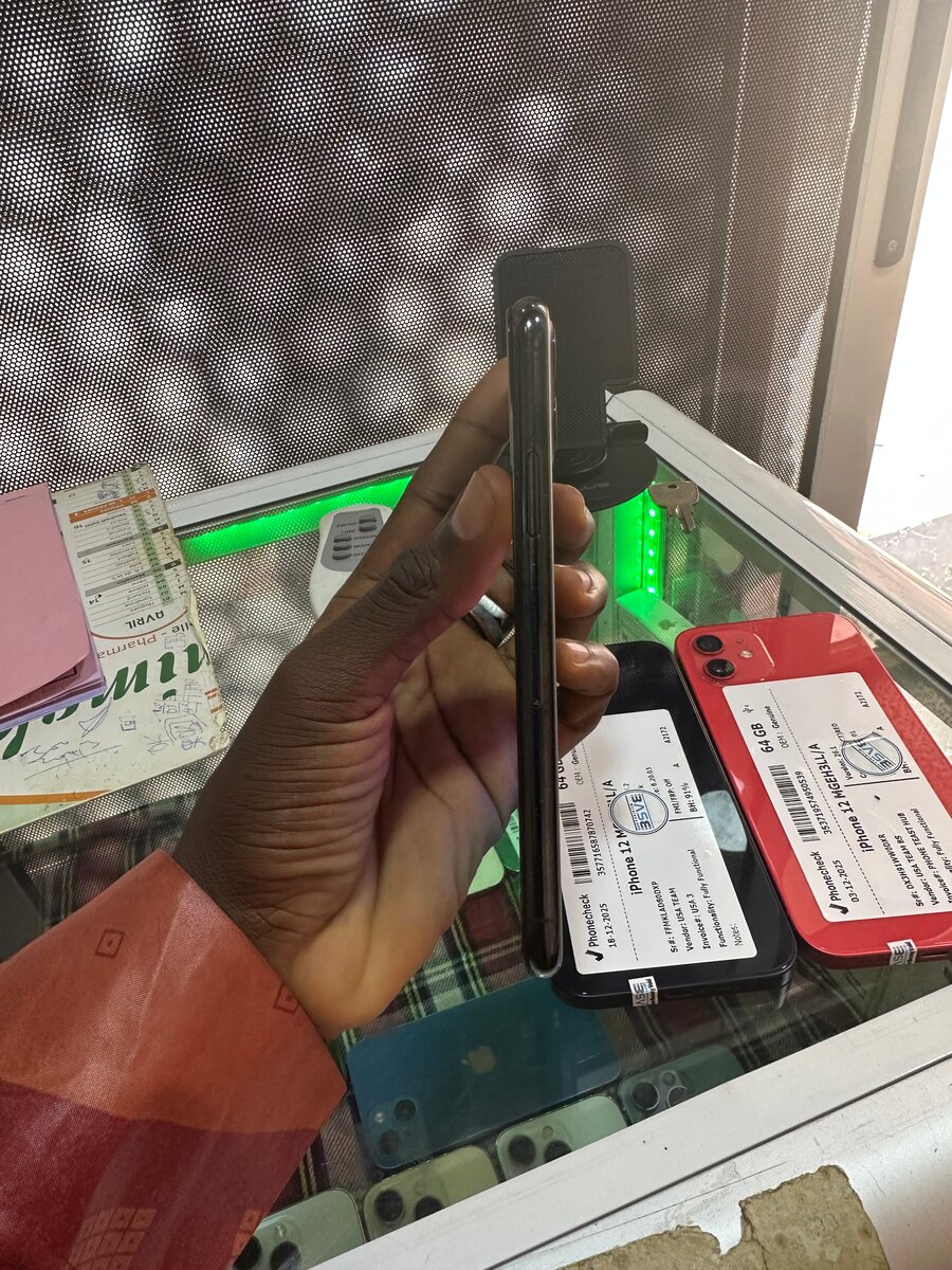 iPhone 11 Pro Max 64GB