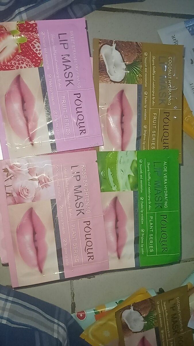 Masques pour les yeux et lèvres