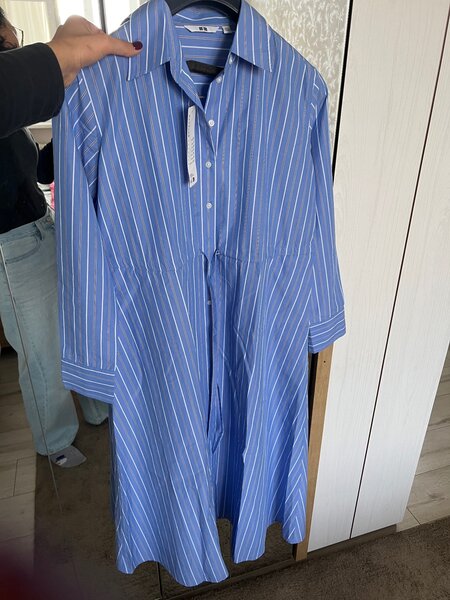 Платье Uniqlo